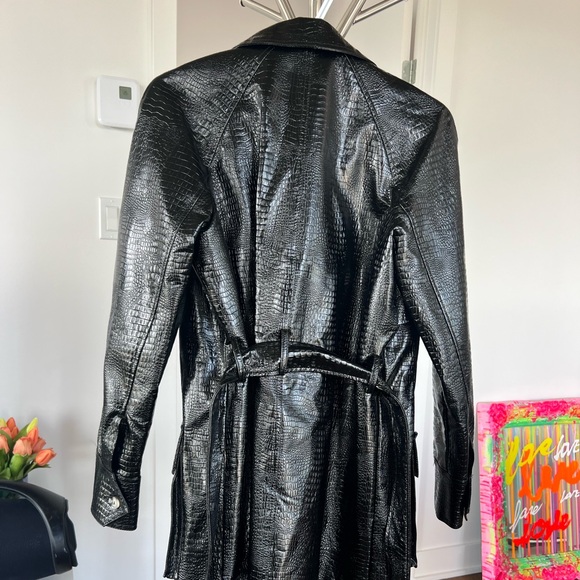 Crocodile Jacket - Picture 3 of 6